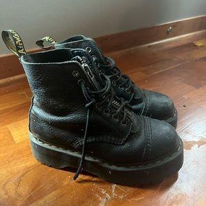 COPY - Dr. Martens Platform Boots size 6, Zipper is removable!